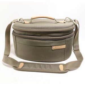 Briggs & Riley Olive Cosmetic Travel Case Ballistic Nylon Crossbody Train Makeup